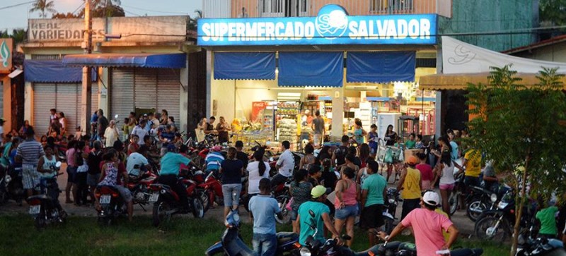 Supermercado e Comercial Salvador premiam clientes