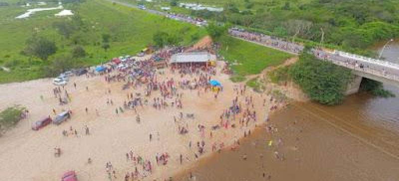 ‘Prainha’ do Rio Maracaçumé atrai visitantes