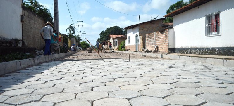 Pavimentação chega a Rua Epifanio Ribeiro 