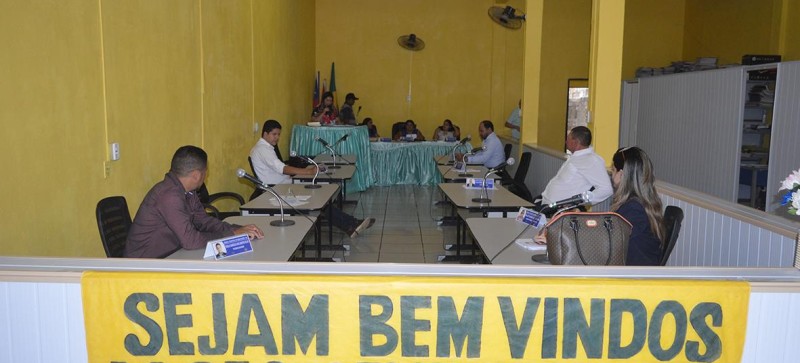 Vereadores maracaçumeenses voltam ao trabalho após recesso