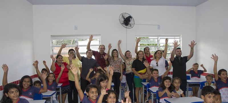 Escola e ginásio são inaugurados em Maracaçumé