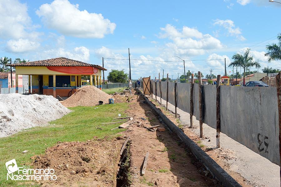 Praça da Bíblia com obras retomadas