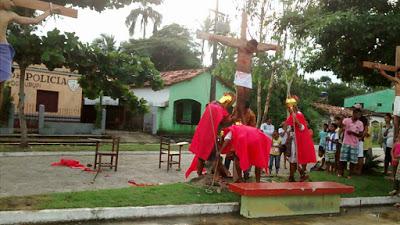 Via Sacra: sofrimento de Jesus é retratado por jovens em Boa Vista do Gurupi