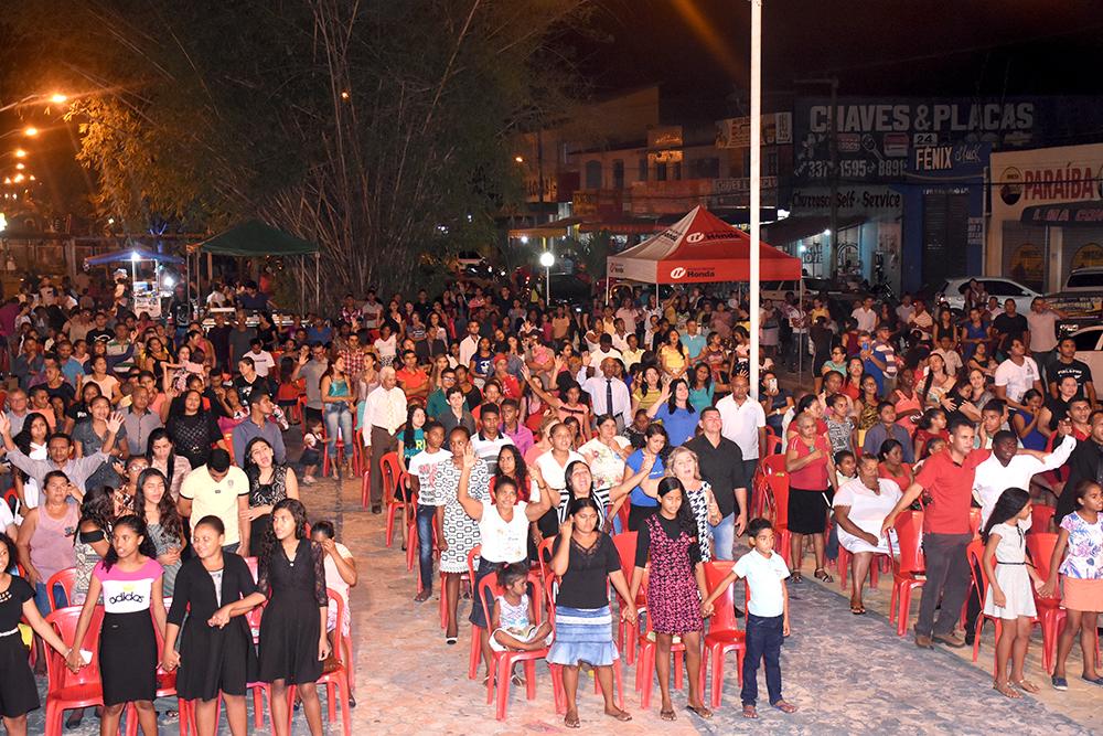 Saiba como foi o Culto de Louvor e Adoração  