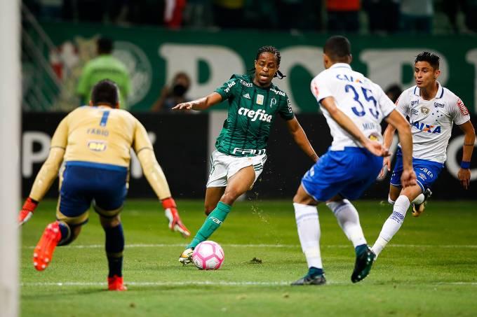 Brasileirão: Palmeiras empata, e Corinthians comemora