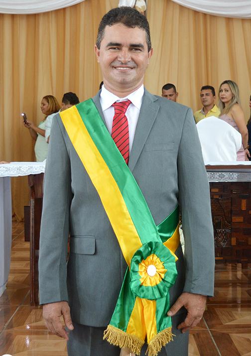 Prefeito de Junco do Maranhão celebra pacto de pagamentos de salários da gestão anterior