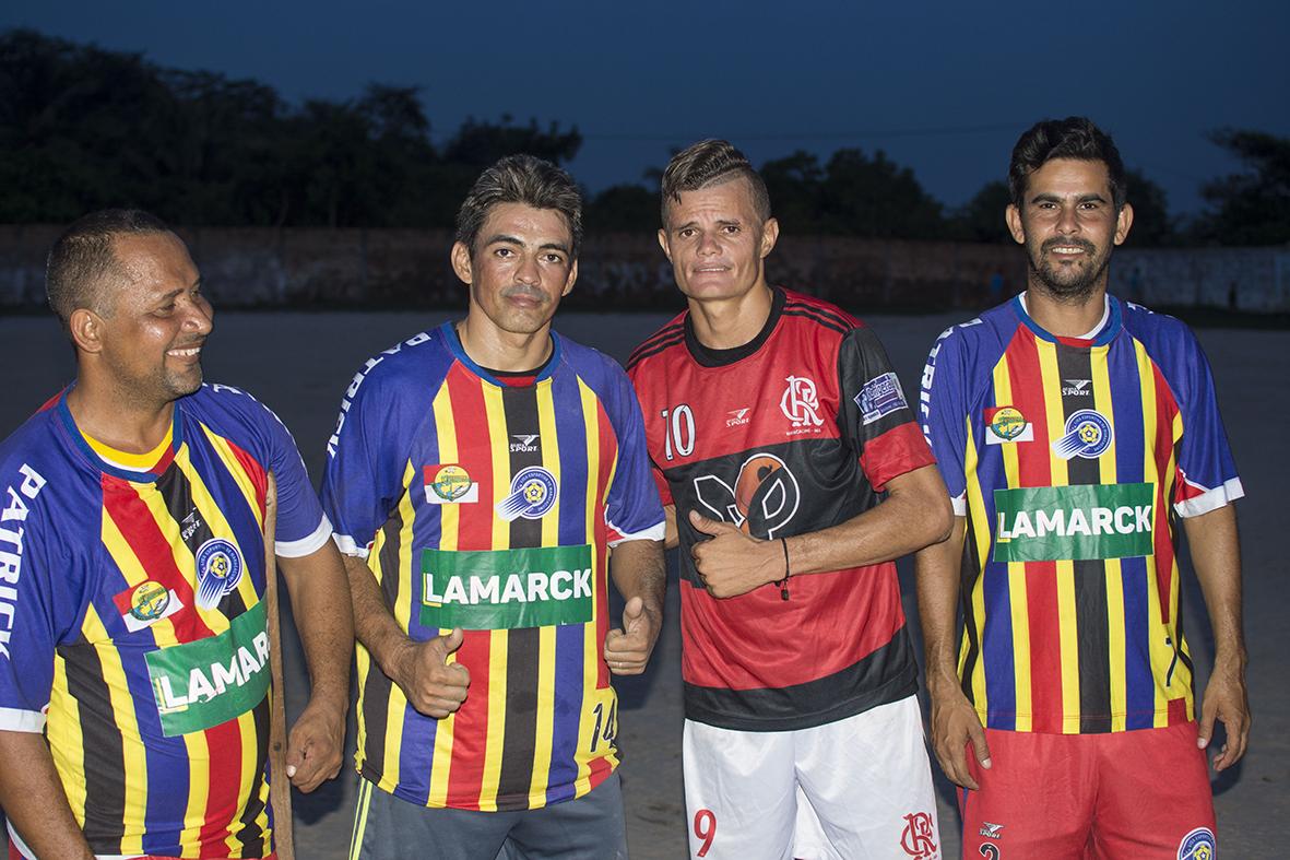 Amigos do Ratinho versus amigos do Fabiano: uma partida solidária