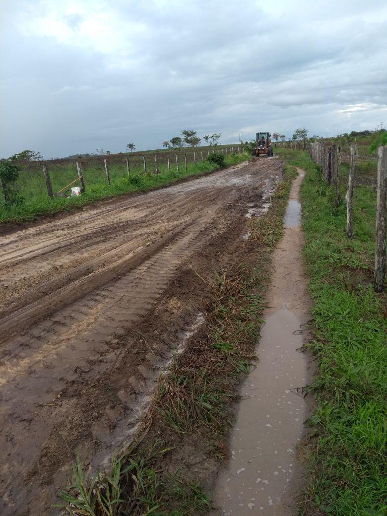 Prefeitura investe em melhorias na estrada vicinal do ‘Famoso’