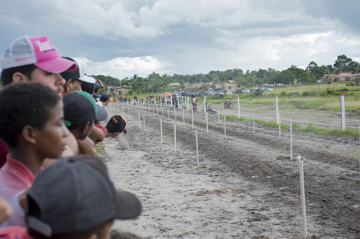 Supermercado Salvador informa: Inauguração do Jockey Club Anastácio foi um sucesso