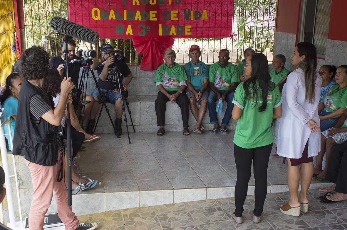 Projeto Qualidade de Vida na 3ª Idade torna-se referência e foi registrado por equipe de filmagem de Brasília