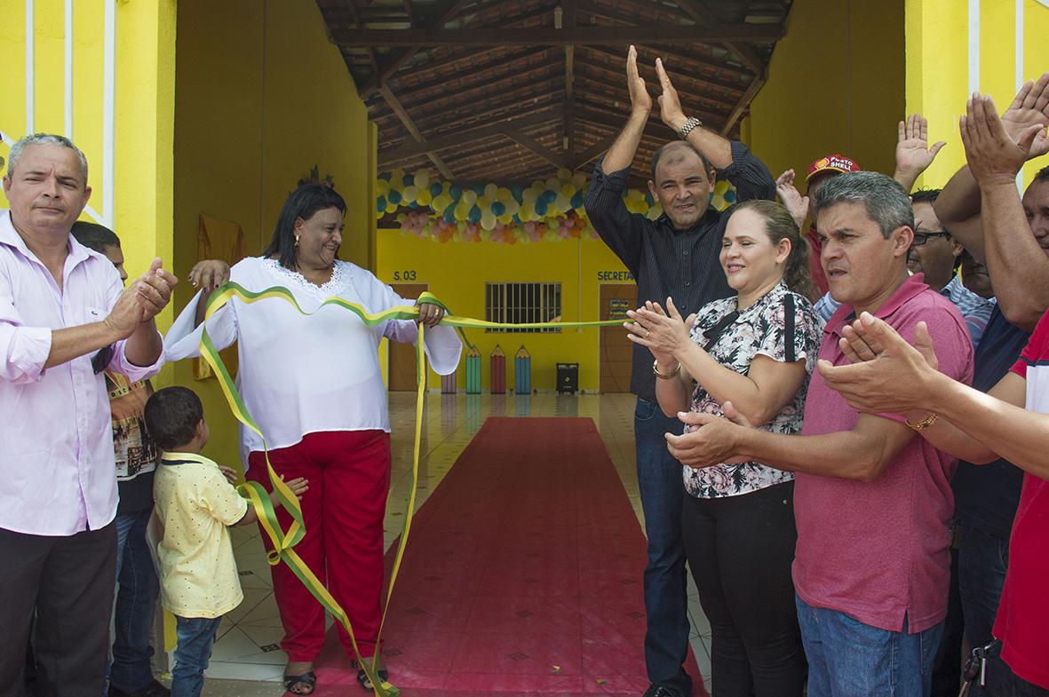 Inauguração e reinauguração movimentam o domingo maracaçumeense