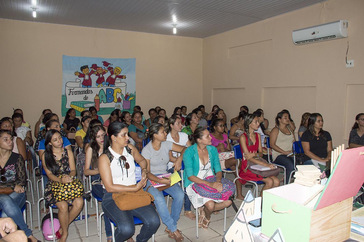 Primeira formação do PNAIC na Educação Infantil mobiliza professores de Maracaçumé