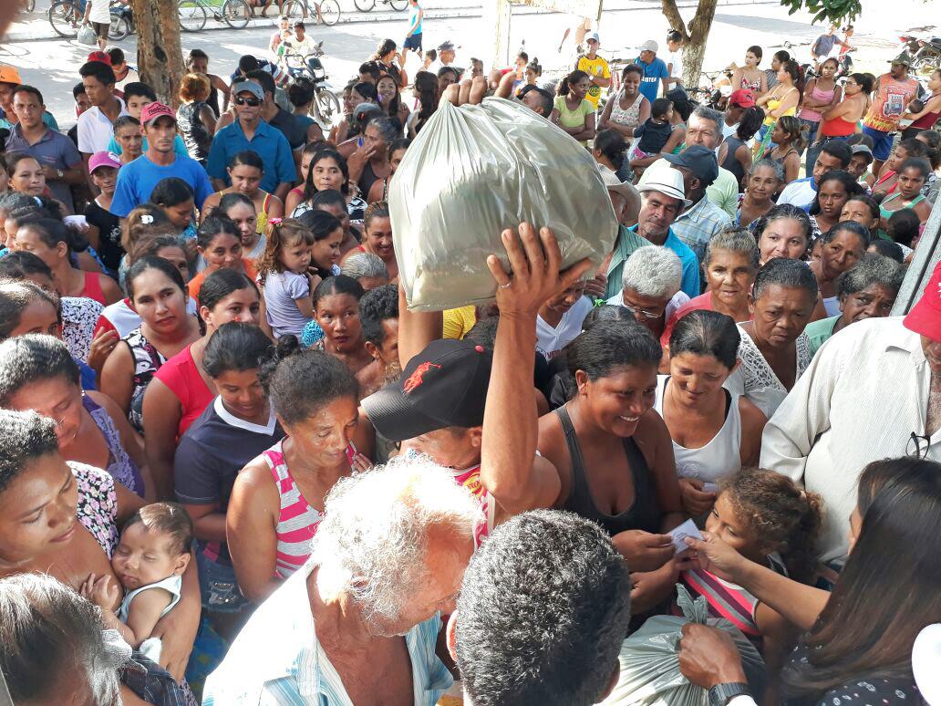 Prefeitura de Amapá distribui quase 1000 cestas básicas para população durante a 