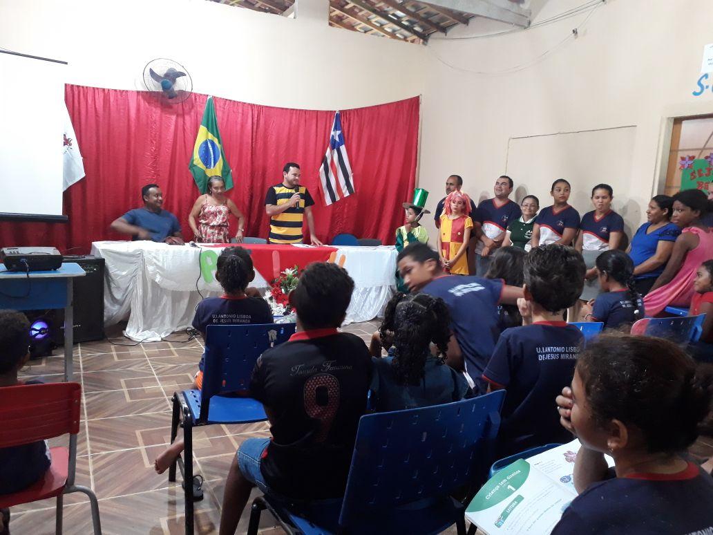 Escola Antonio Mirando promove projeto Escrita e Leitura