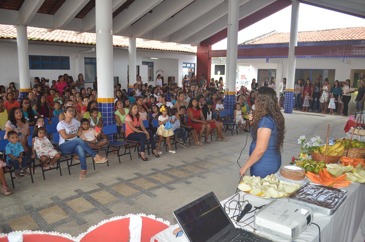 Escolas de Maracaçumé comemoram o Dia das Mães com homenagens, presentes e reconhecimento