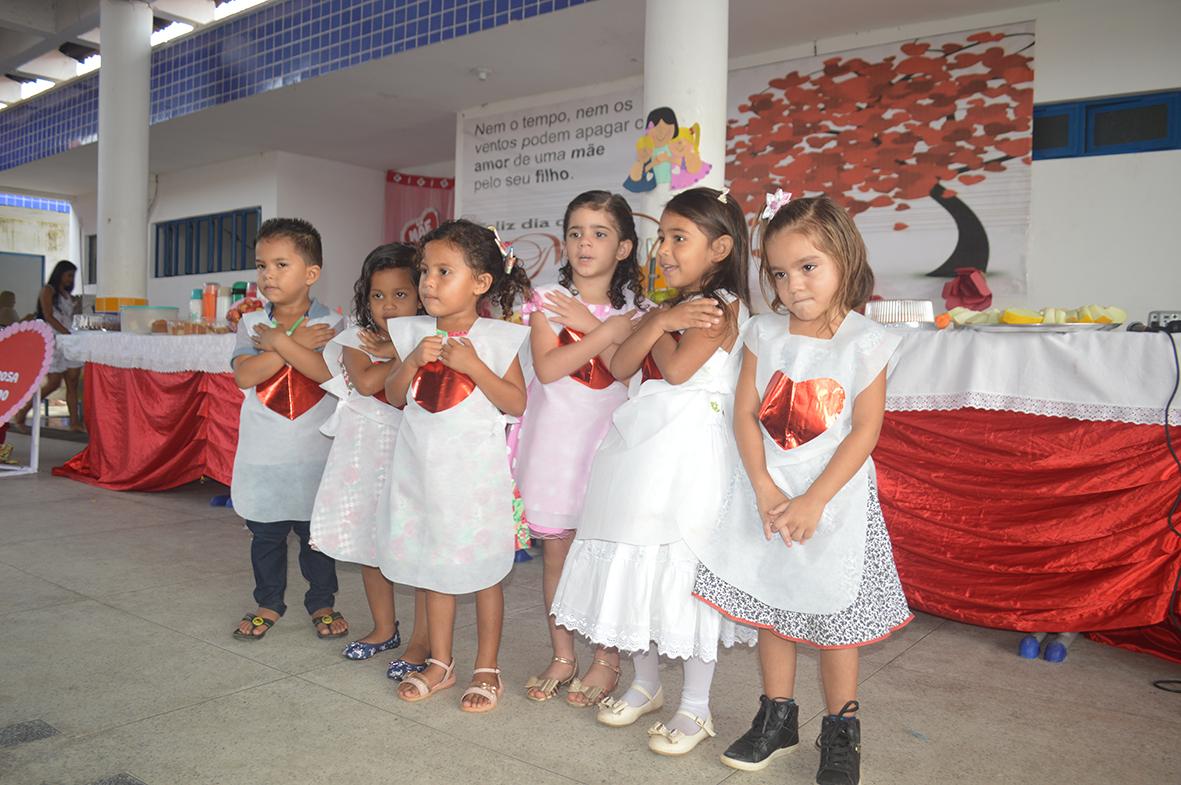 Escolas de Maracaçumé comemoram o Dia das Mães com homenagens, presentes e reconhecimento