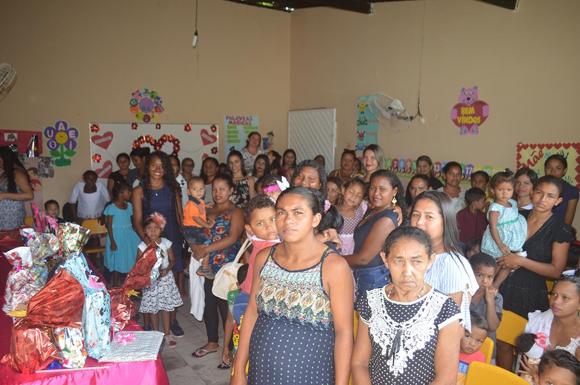 Escolas de Maracaçumé comemoram o Dia das Mães com homenagens, presentes e reconhecimento