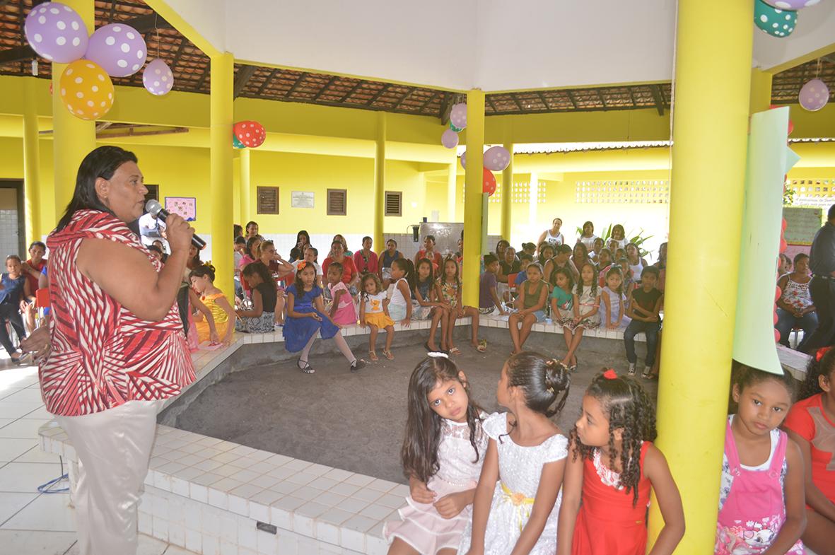 Escolas de Maracaçumé comemoram o Dia das Mães com homenagens, presentes e reconhecimento