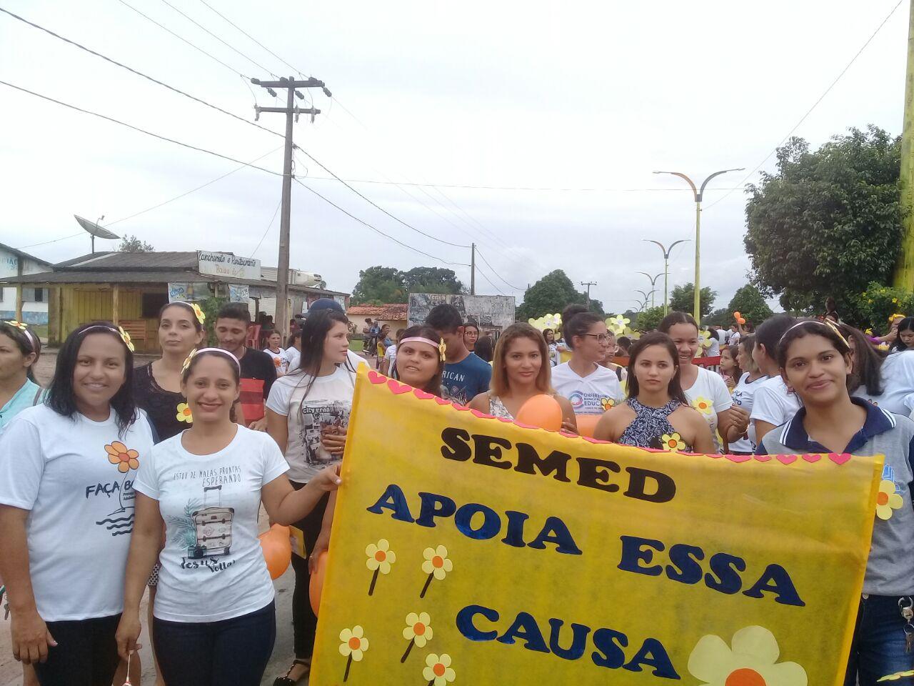 Amapá do Maranhão realiza caminhada alusiva ao Dia Nacional de Combate ao Abuso e a Exploração Sexual de Crianças e Adolescentes e leva multidão para as ruas