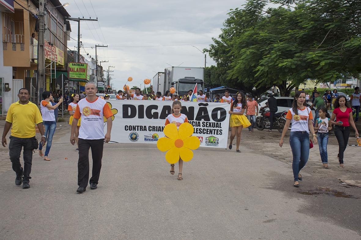 Caminhada alusiva ao Dia de Combate ao Abuso e a Exploração Sexual de Crianças e Adolescentes chama atenção dos maracaçumeenses