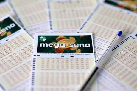 Mega-Sena acumula e pode pagar R$ 6,5 milhões na próxima quarta-feira