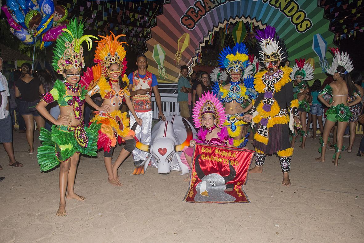 Explosão de cores, animação e cultura abrilhantaram a última noite do ‘Arraiá de São João’