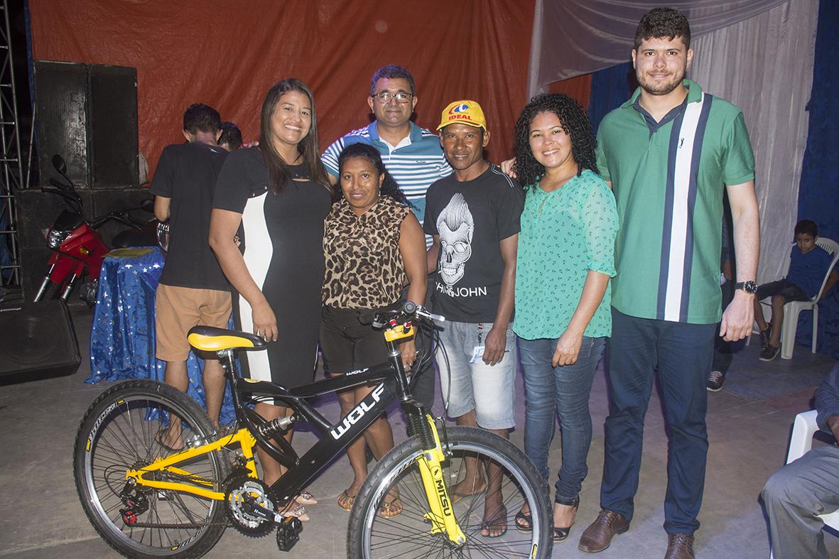 ‘Bingão dos Pais’ trouxe alegria para os pais de Amapá do Maranhão