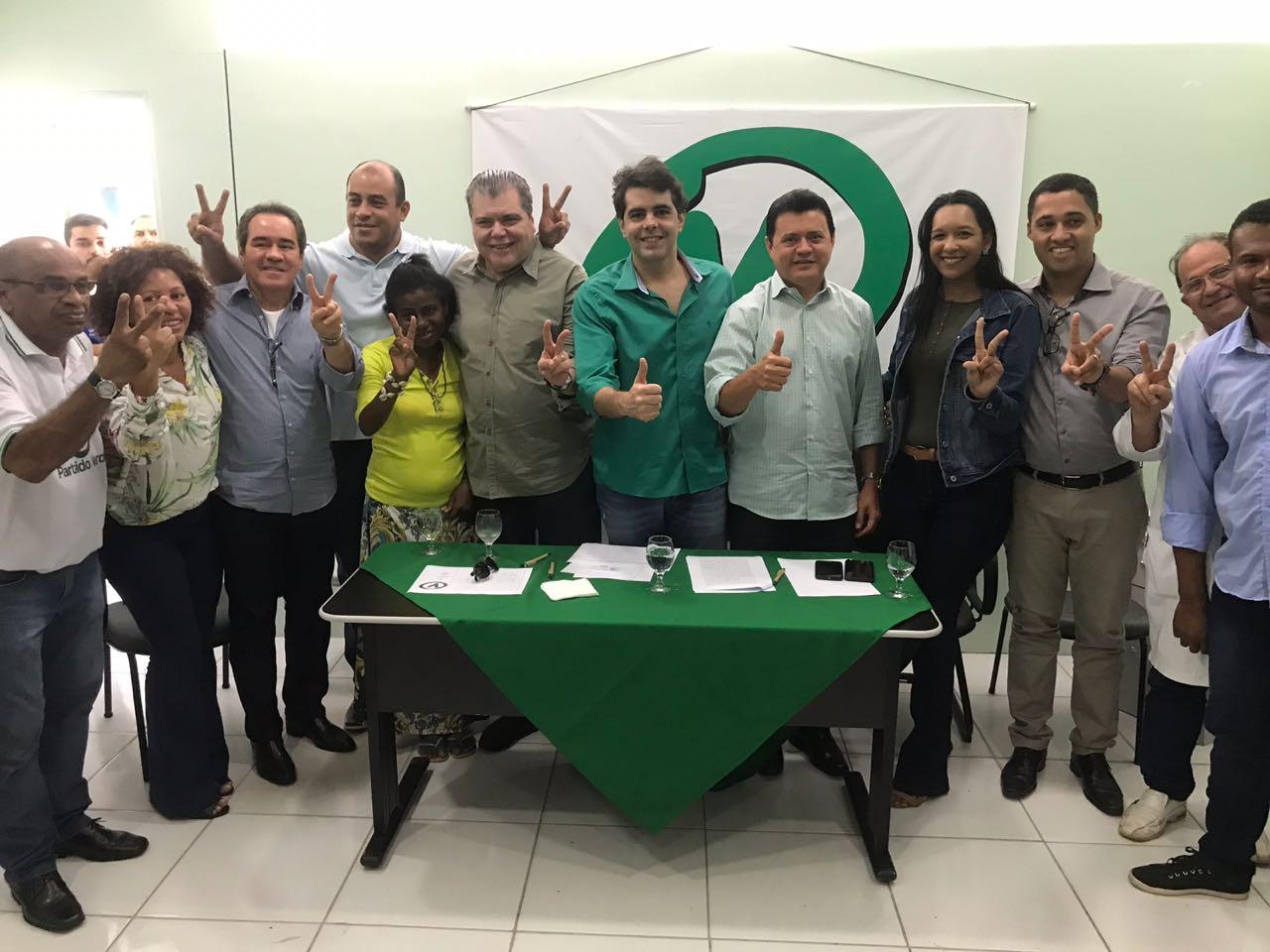 PV homologa candidatura de Sarney Filho ao Senado Federal