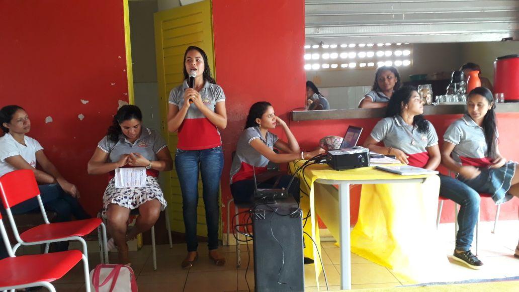 Unidade Escolar Tiradentes apresentou para a comunidade o PPP