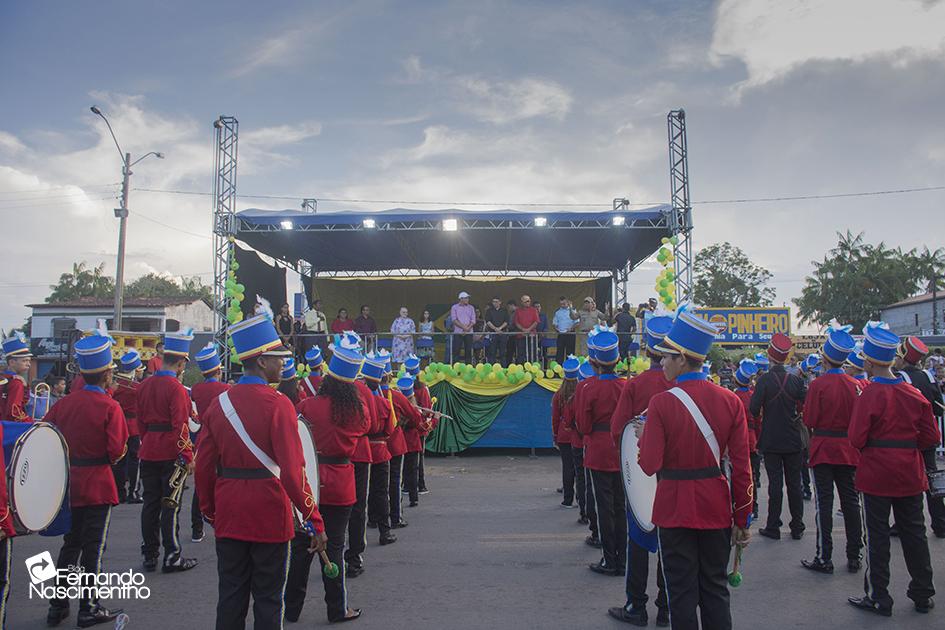 Desfile Cívico lembra a importância da Independência do Brasil