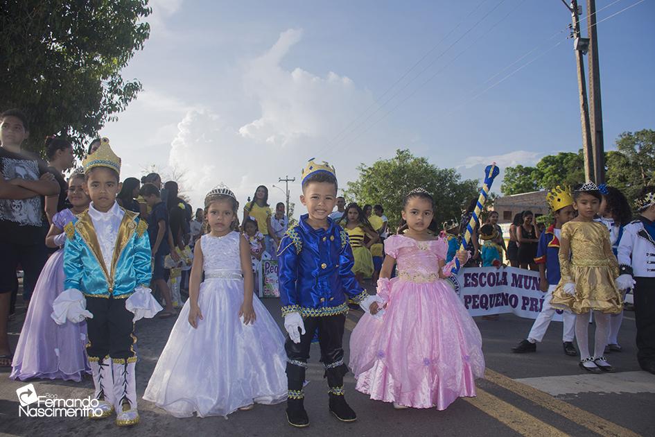 Desfile Cívico lembra a importância da Independência do Brasil