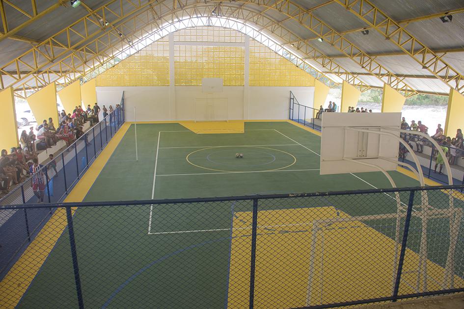 Chico Velho inaugurou mais uma quadra poliesportiva