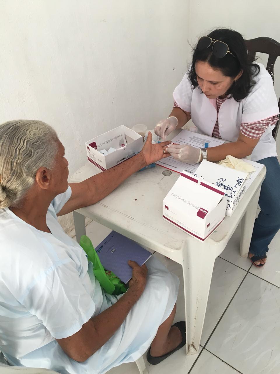 Cartilha do Idoso é apresentada aos idosos juncoenses