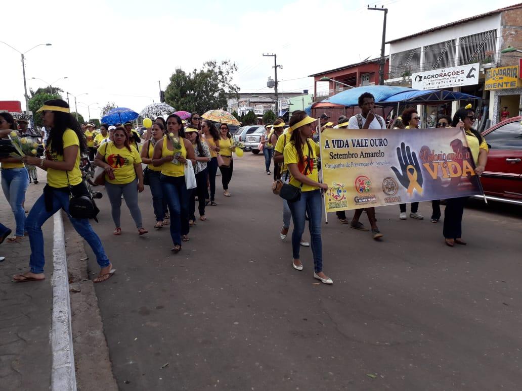 Campanha Setembro Amarelo encerrou com uma blitz informativa