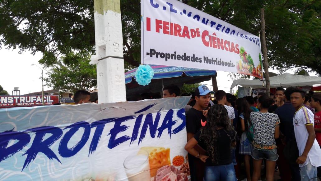 Escola Monteiro Lobato mobiliza alunos e professores na I Feira de Ciências – Propriedades Nutricionais