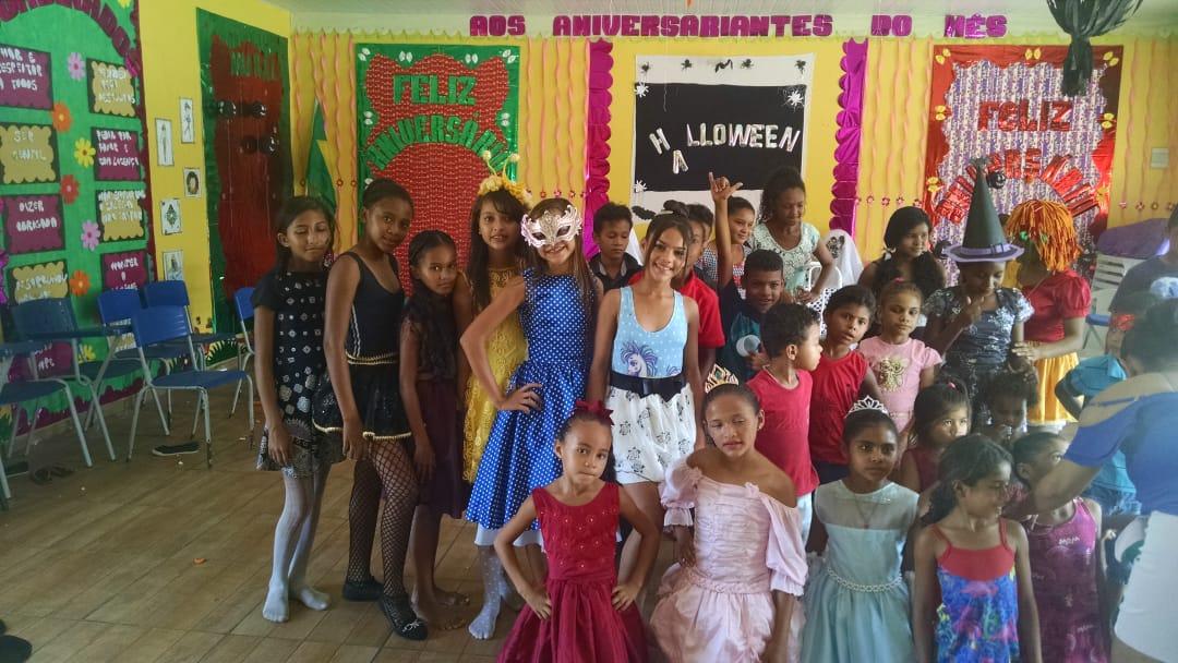 CRAS realiza evento de Halloween e garante diversão de crianças, adolescentes e idosos