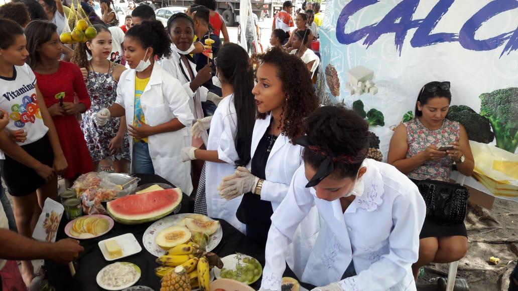 Escola Monteiro Lobato mobiliza alunos e professores na I Feira de Ciências – Propriedades Nutricionais