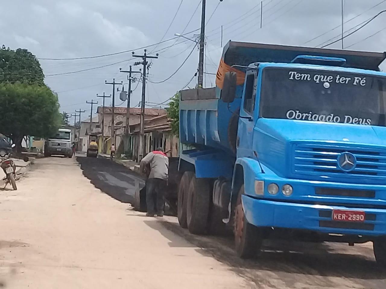 Asfalto começa a transformar ruas em Amapá do Maranhão