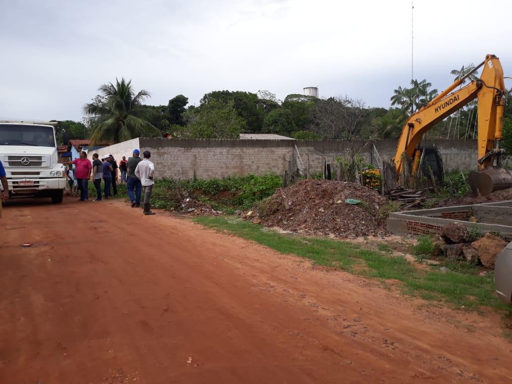 Limpeza do Igarapé Maria Preta vai facilitar escoamento das águas das chuvas