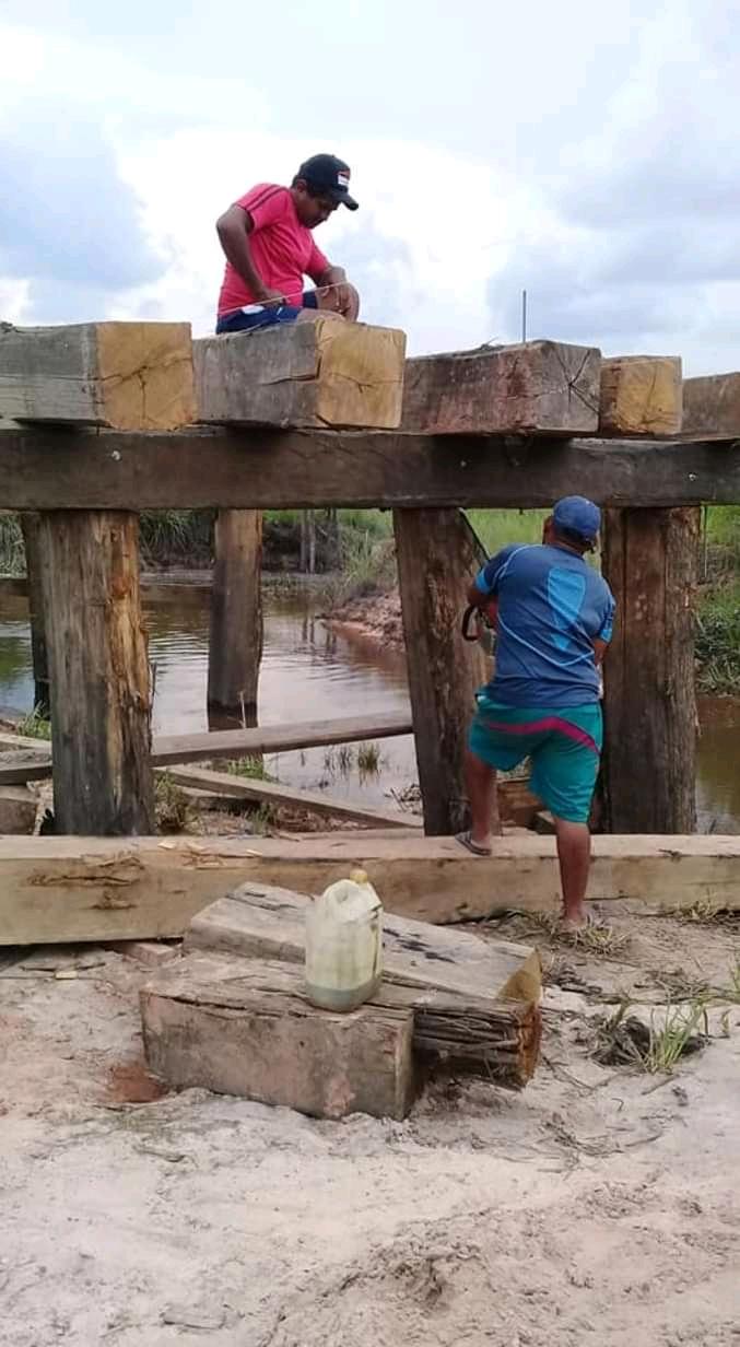 Construção da ponte na Quadra 10 em plena execução