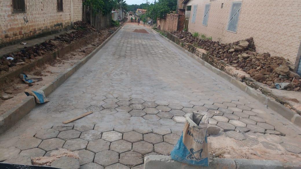 Pavimentação melhora qualidade das ruas de Amapá do Maranhão