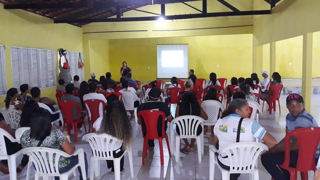 Agentes de combate a endemias participam de formação ofertada pela SEMUS