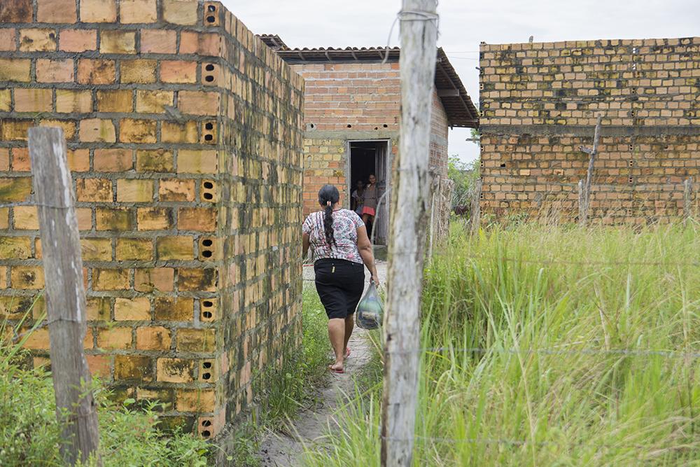 Câmara de Vereadores e Bombeiro Civil realizam distribuição de cestas básicas em Maracaçumé