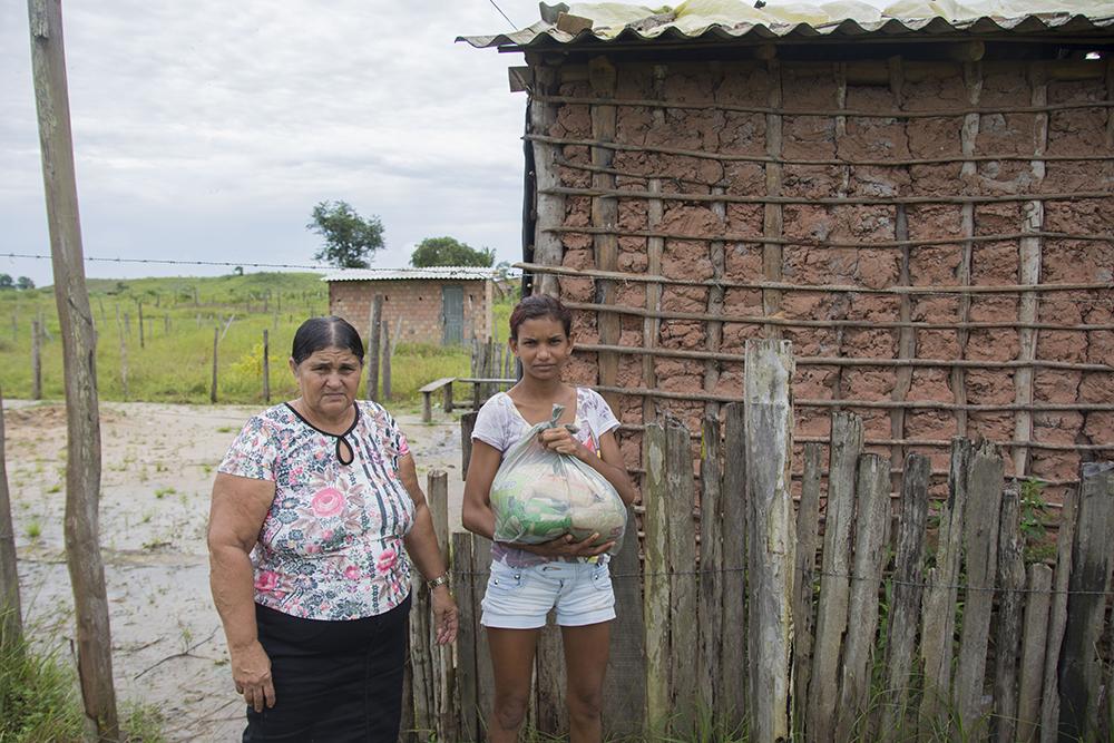 Câmara de Vereadores e Bombeiro Civil realizam distribuição de cestas básicas em Maracaçumé