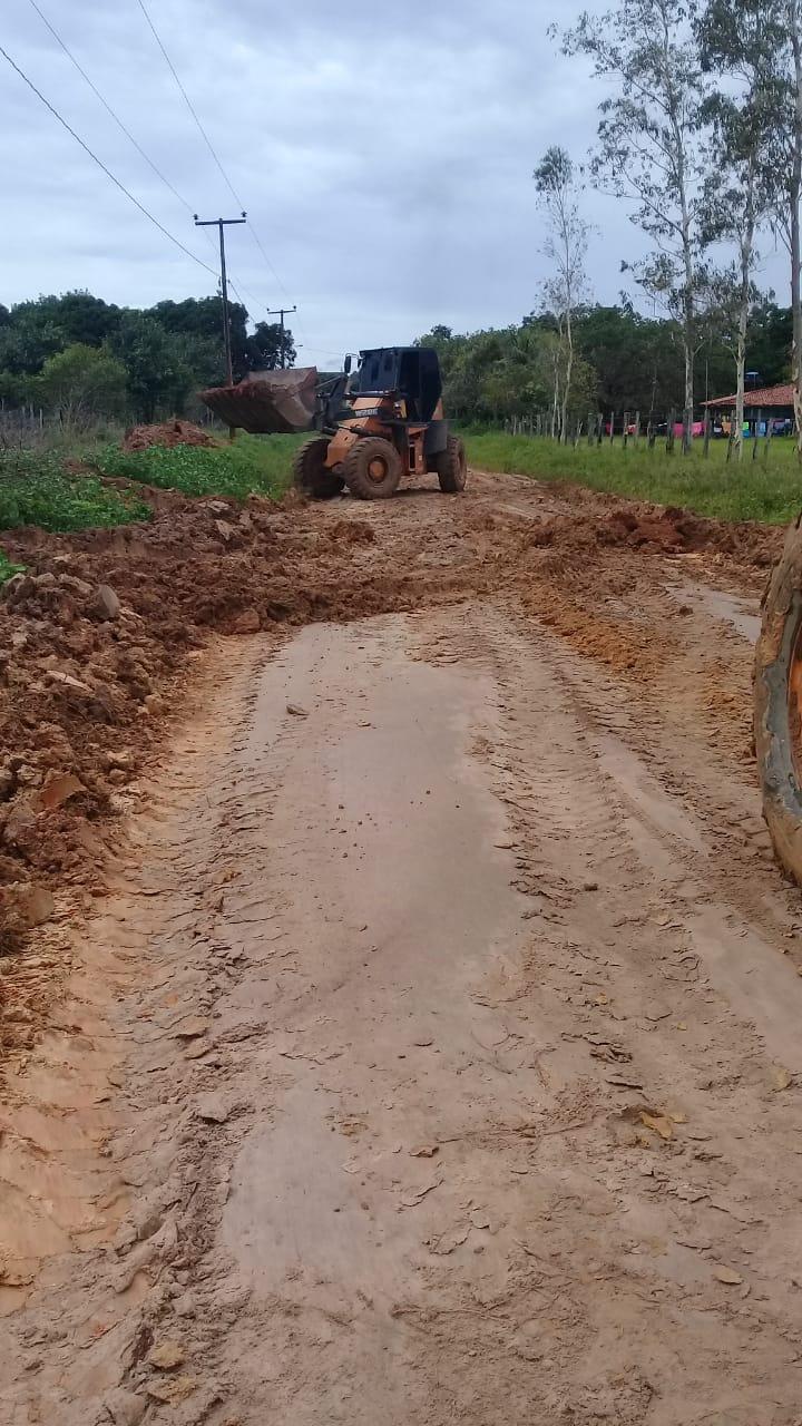 Estradas vicinais recebem serviços paliativos