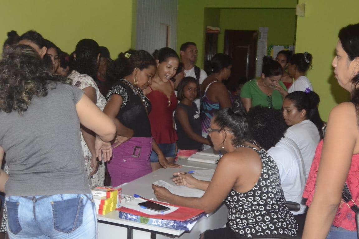 Cestas básicas são distribuídas aos desabrigados em Boa Vista do Gurupi