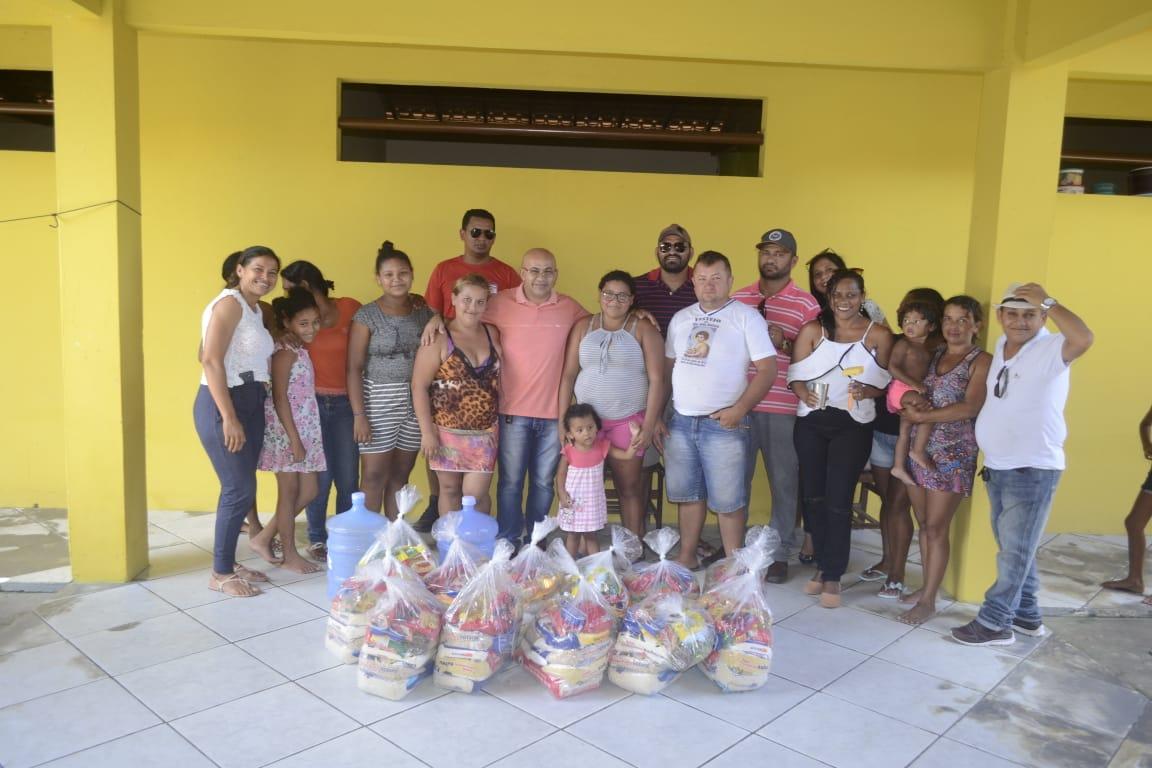 Cestas básicas são distribuídas aos desabrigados em Boa Vista do Gurupi