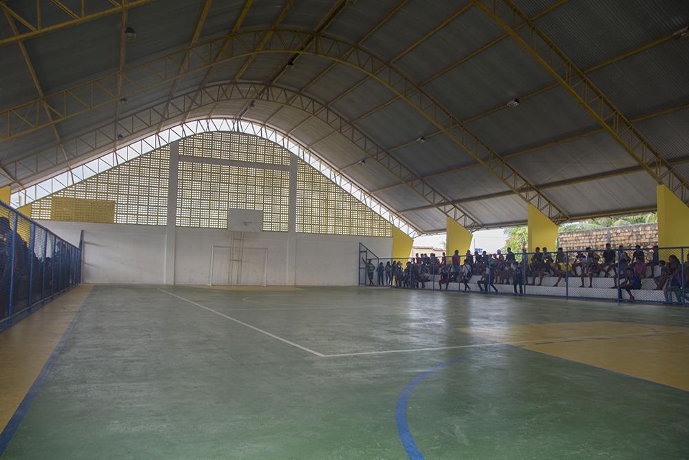 Escola e ginásio são inaugurados em Maracaçumé