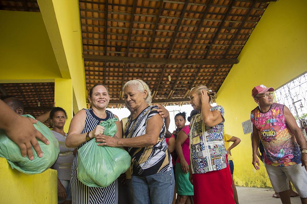 Milhares de cestas básicas foram distribuídas ás famílias maracaçumeenses