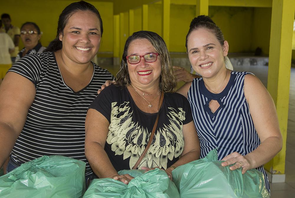 Milhares de cestas básicas foram distribuídas às famílias maracaçumeenses